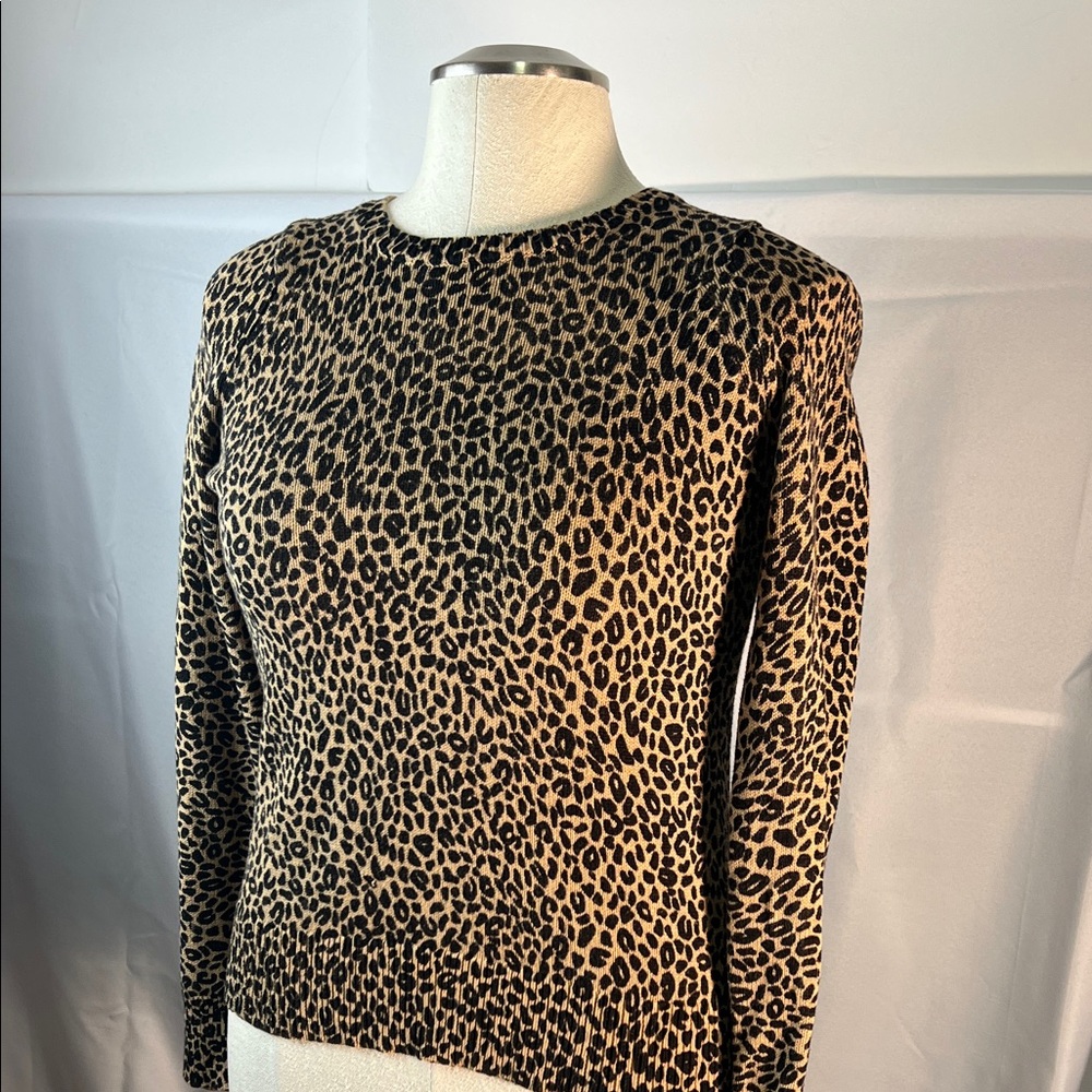 Loft cheetah animal print pull on cotton sweater crew neck long sleeves S
